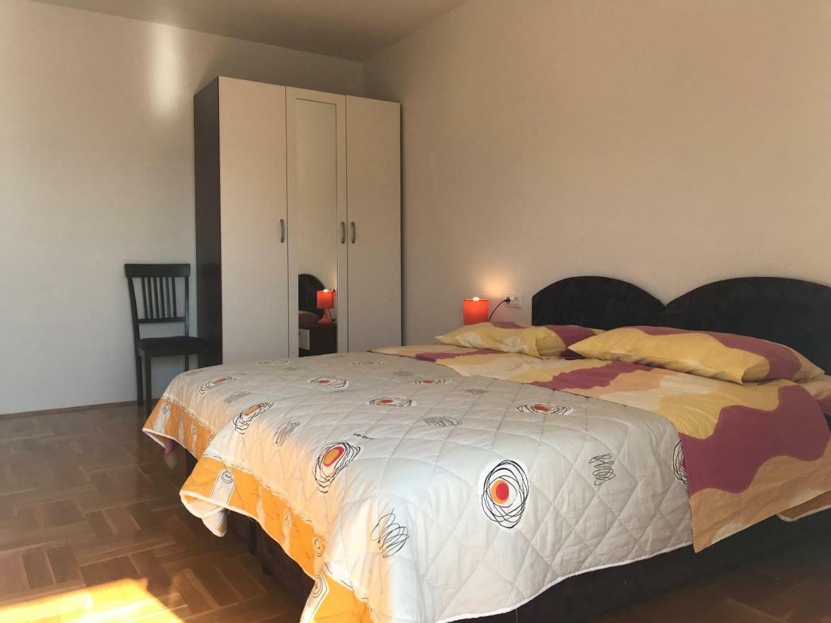 Apartments Filip โตรกีร์ ภายนอก รูปภาพ
