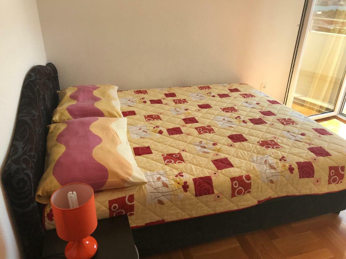 Apartments Filip โตรกีร์ ภายนอก รูปภาพ
