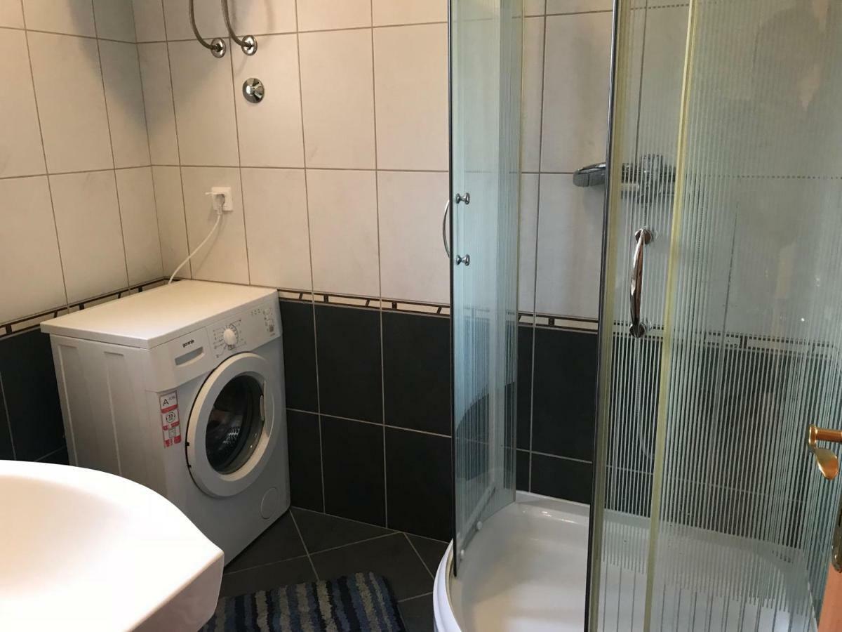 Apartments Filip โตรกีร์ ภายนอก รูปภาพ