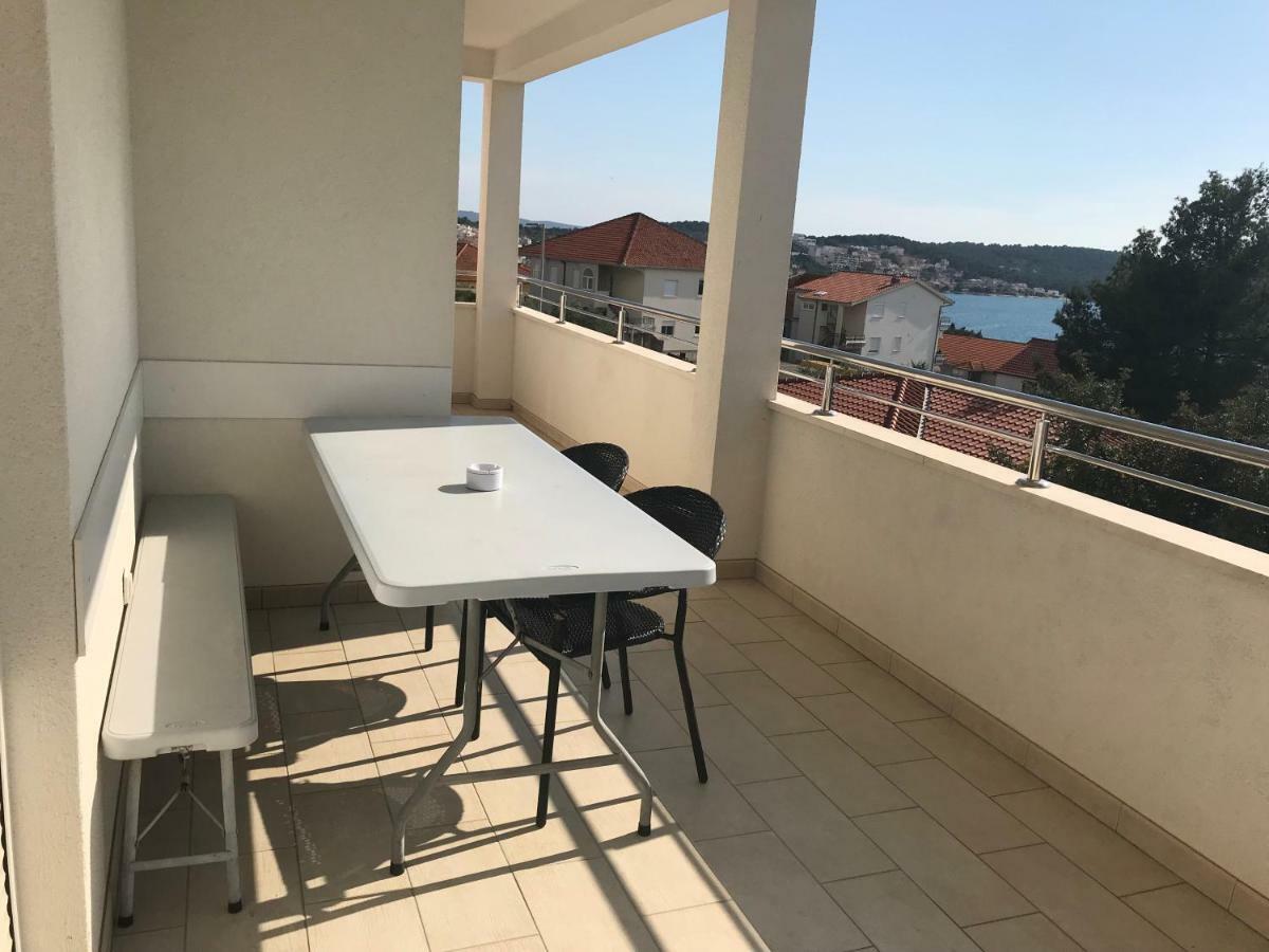 Apartments Filip โตรกีร์ ภายนอก รูปภาพ