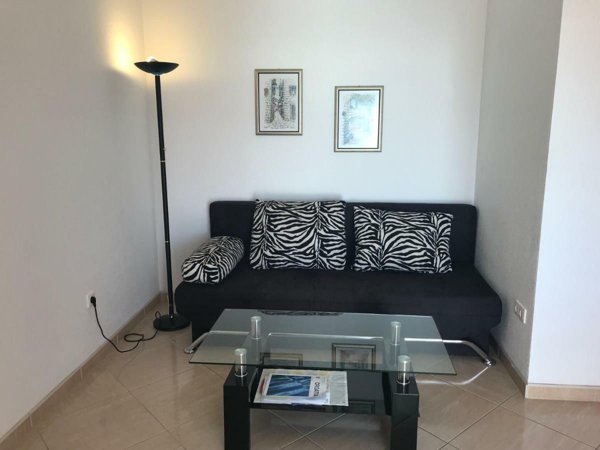 Apartments Filip โตรกีร์ ภายนอก รูปภาพ