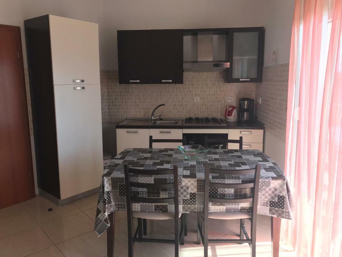 Apartments Filip โตรกีร์ ภายนอก รูปภาพ