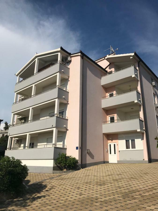 Apartments Filip โตรกีร์ ภายนอก รูปภาพ