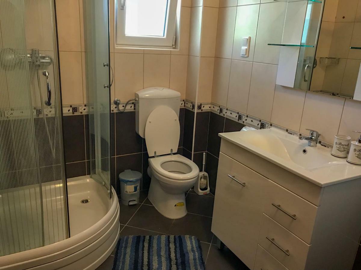 Apartments Filip โตรกีร์ ภายนอก รูปภาพ