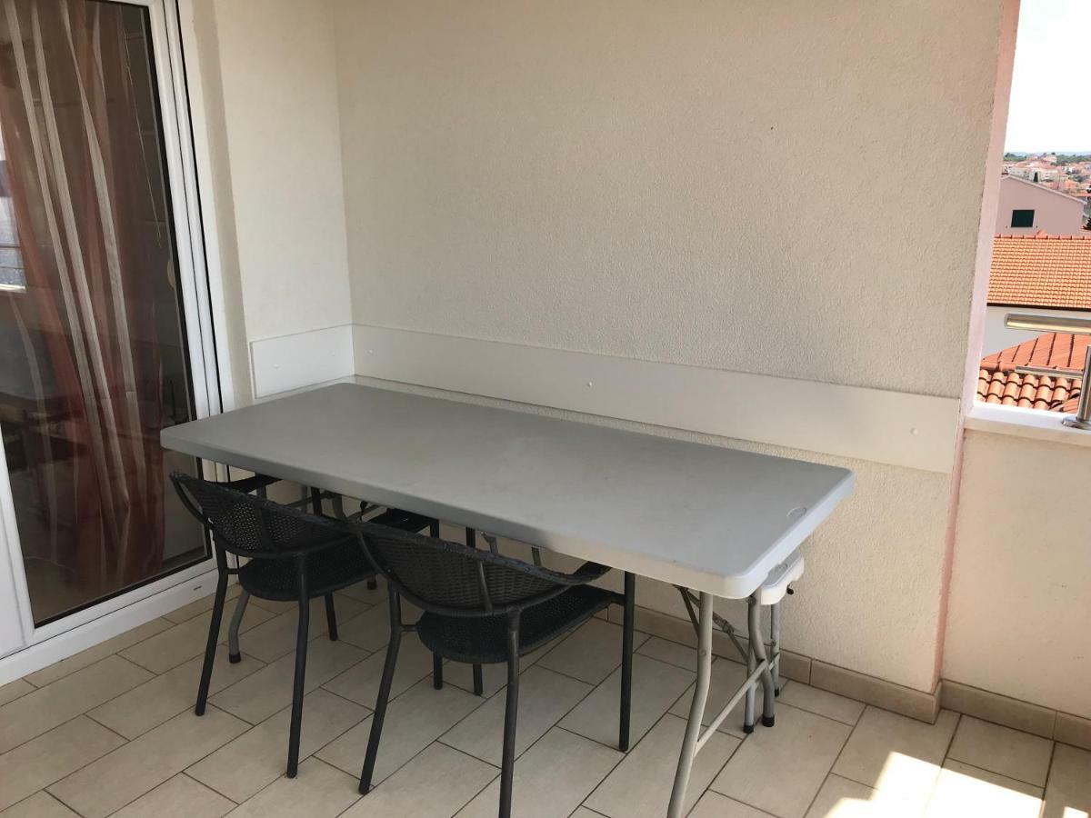 Apartments Filip โตรกีร์ ภายนอก รูปภาพ